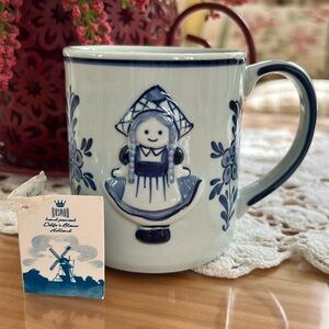 Bosman Hand Painted Blue Delft & Blauw Holland Raised Dutch Girl Mug Coffee Cup